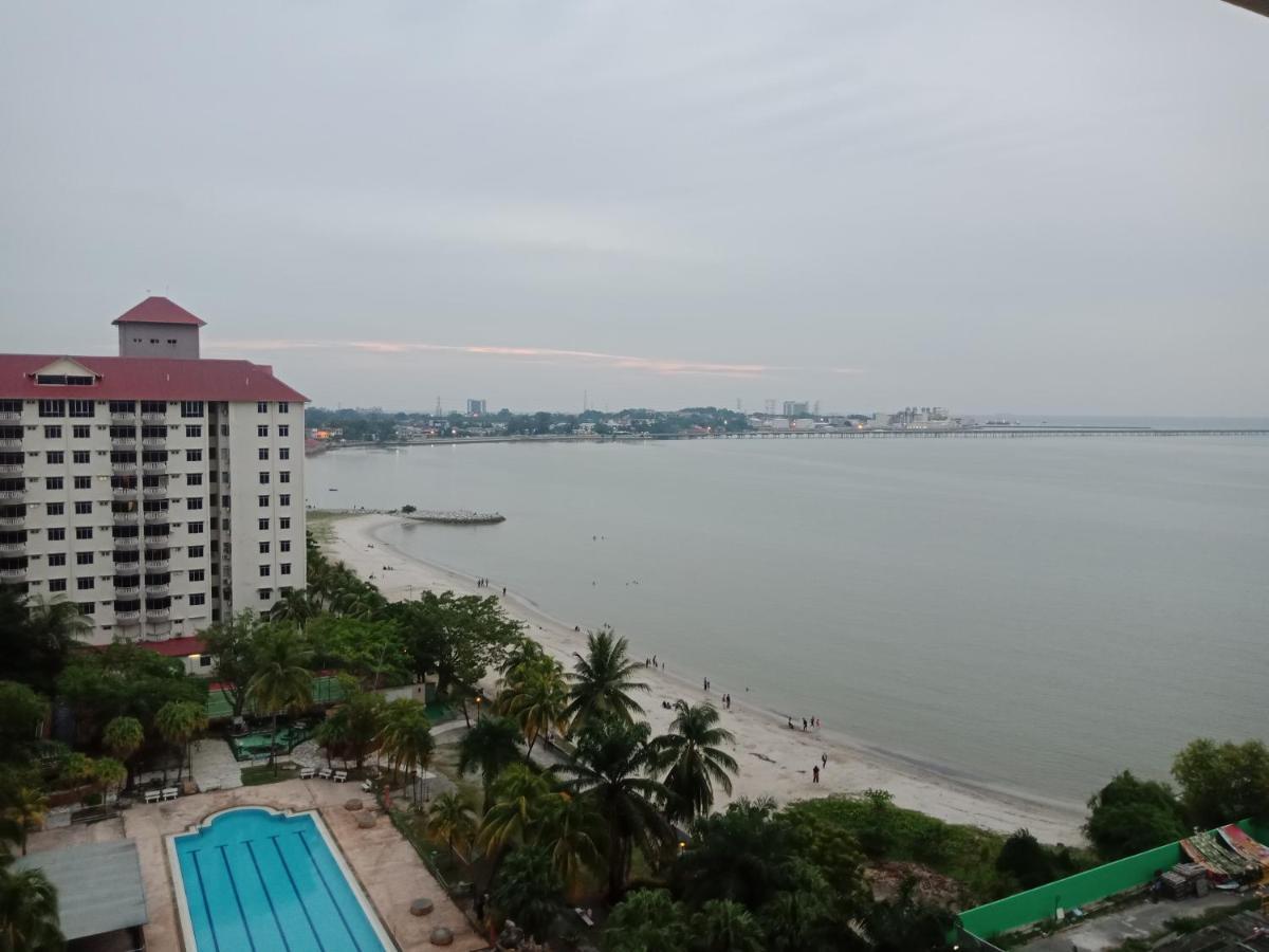 Glory Beach Resort Private Penthouse Port Dickson Buitenkant foto