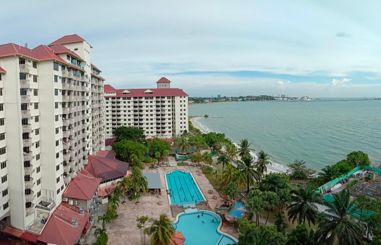 Glory Beach Resort Private Penthouse Port Dickson Buitenkant foto