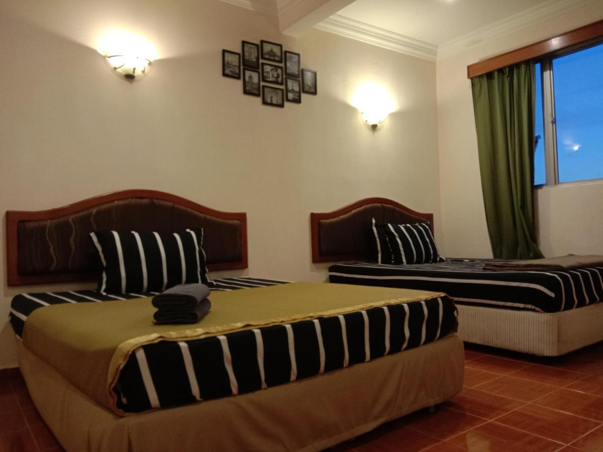 Glory Beach Resort Private Penthouse Port Dickson Buitenkant foto