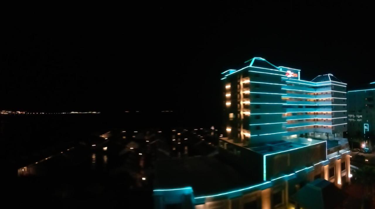 Glory Beach Resort Private Penthouse Port Dickson Buitenkant foto